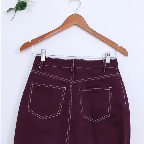 Maroon Contrast Lace Stitching Distressed Hem
Skirt - Picture 5 of 7